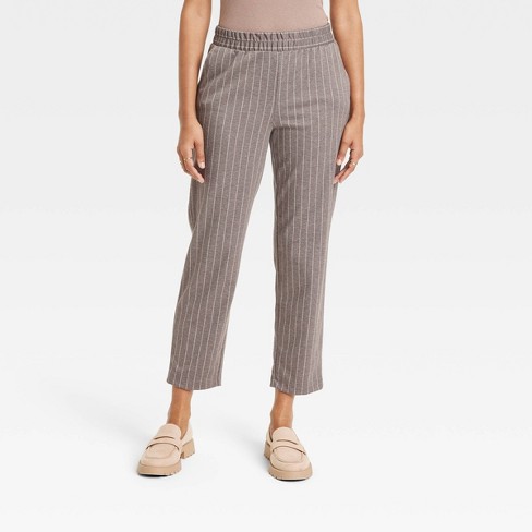 WMNS Line Seamed Pants - Ankle Side Splits / White