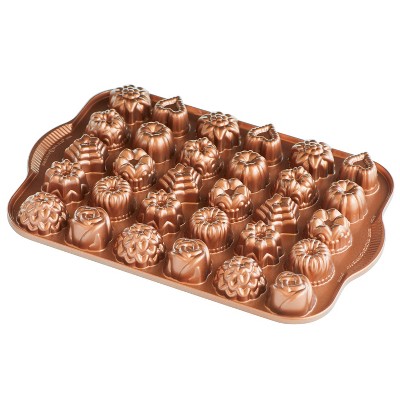 Nordic Ware 59402 Commercial Series Tea Cake & Candies Mold Pan