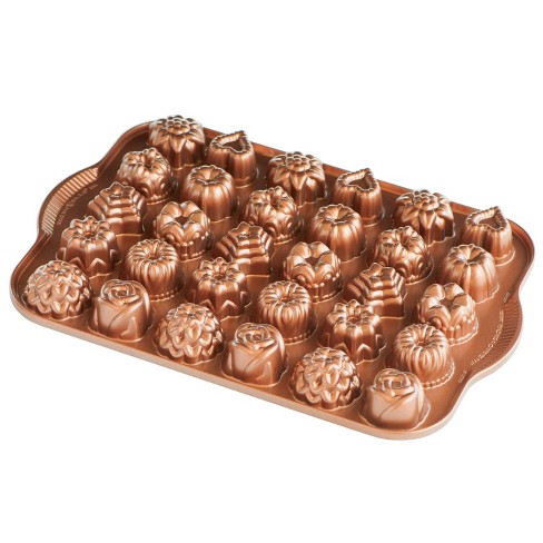 Rosebud Cake Pan