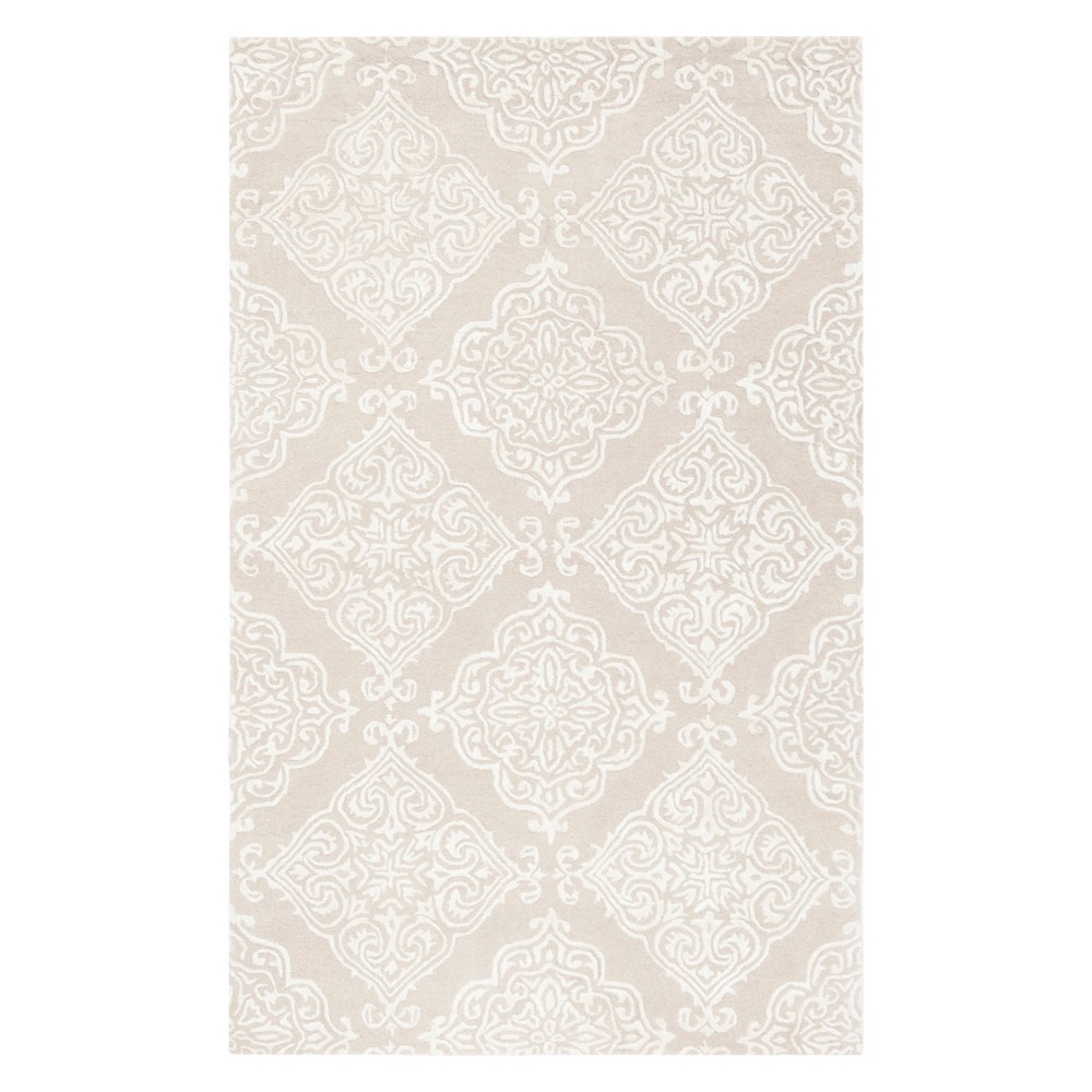 5'x8' Medallion Tufted Area Rug Beige/Ivory - Safavieh