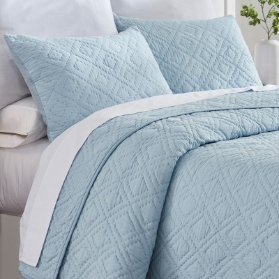 Handcrafted Quilt & Shams Set - Pre-Softened Cotton - Double Diamond Pattern by California Design Den
