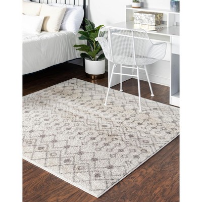 Ivory and Gray Square Trellis Synthetic Area Rug