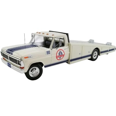 1 18 scale flatbed truck