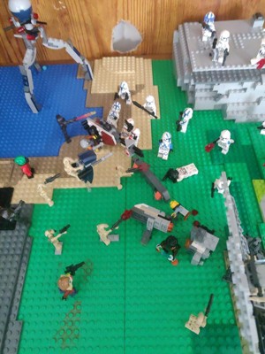 LEGO® Star Wars 75372 Clone Trooper™ & Battle Droid™ Battle Pack
