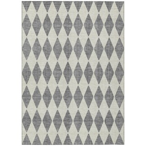 Gray And Ivory Geometric Washable Indoor Outdoor Area Rug - 1 of 4
