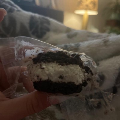 Cookies & Cream Ice Cream Sandwiches 20oz/4ct - Favorite Day™ : Target