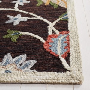 Blossom BLM568 Machine Made Tufted Rug - Safavieh - 1 of 4