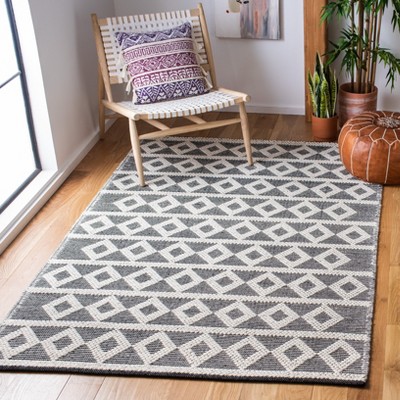 Ivory and Black Hand-Tufted Wool Geometric Area Rug 5' x 8'