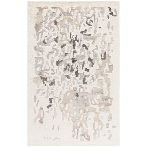 Casablanca CSB443 Hand Tufted Indoor Rugs - Safavieh - 1 of 4