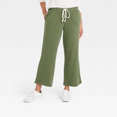 Women's High-Rise Knit Flare Pull-On Pants - Universal Thread™