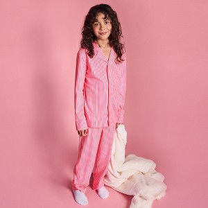 Lands' End Kids Flannel 2 Piece Pajama Set - 1 of 3