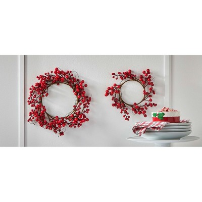 Large Red Berry Artificial Christmas Floral Wreath, 15"