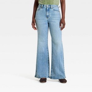 Jeans acampanados de tiro alto estilo 70s para mujer - Universal Thread™