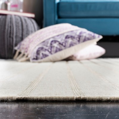 White 3' x 5' Handmade Flatweave Wool Area Rug