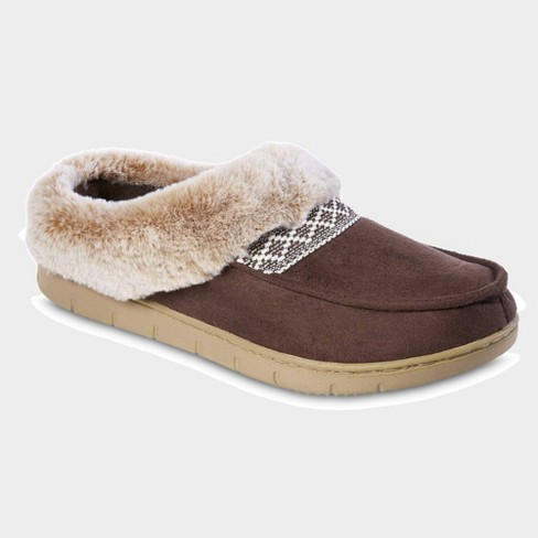 Isotoner brown deals womens slippers