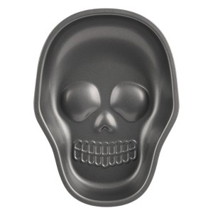 Trudeau 9.45" Skull Shaped Cake Pan Dark Gray: Nonstick Halloween Baking Mold, Scratch & Heat-Resistant, Dishwasher-Safe - 1 of 3