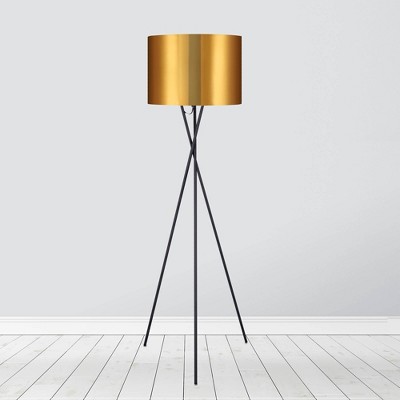 Tripod 2024 lamp shade