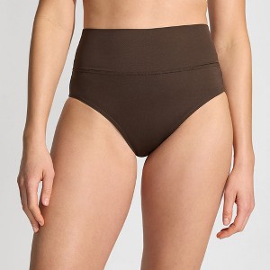 Lands' End Women's Chlorine Resistant Pinchless High Waisted Bikini Bottoms - 1 of 4