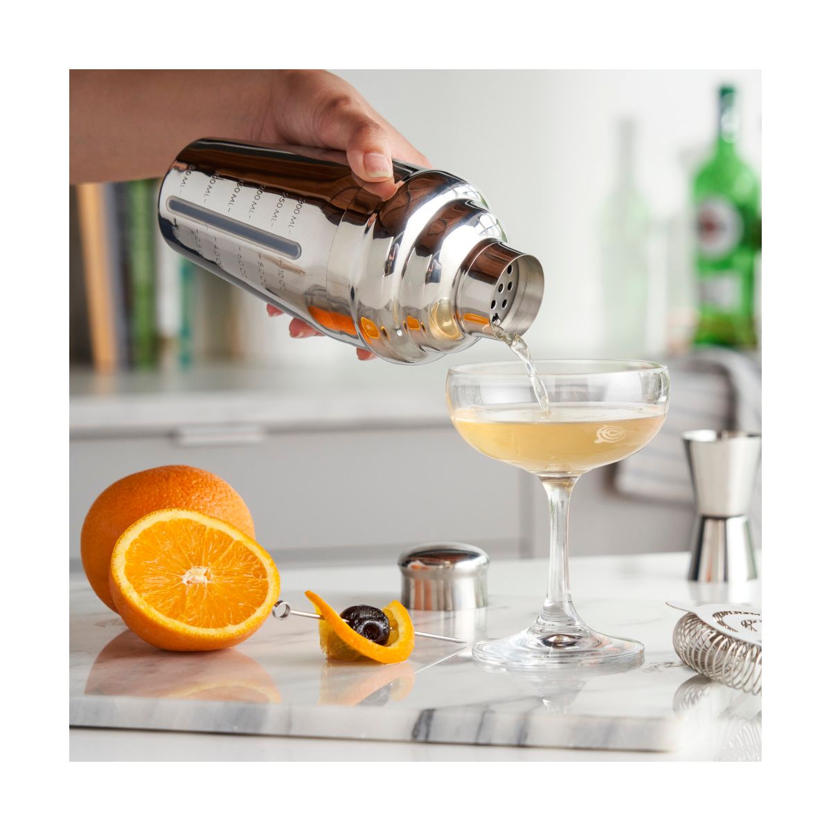 True Vista Measured Cocktail Shaker, 14 oz Stainless Steel with Built-in Strainer & Jigger Cap, Clear Window with Measurements, Home Bartender Gifts - thumbnail 6