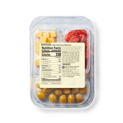Pepperoni, Gouda Cheese Cubes, Green Olives - 3oz - Good & Gather™