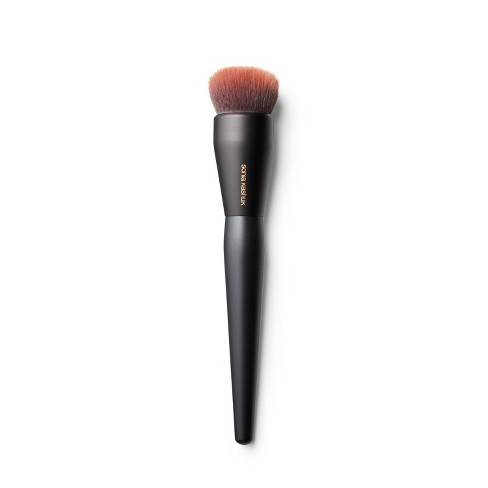 stippling makeup brush