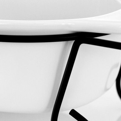 White Ceramic Oval Bakeware with Lid and Black Metal Rack