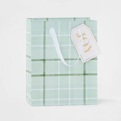 Plaid Cub Gift Bag Green - Wondershop™
