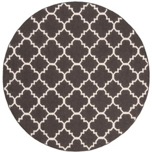 Dhurries DHU554 Hand Woven Flat Weave Indoor Rugs - Safavieh - 1 of 3