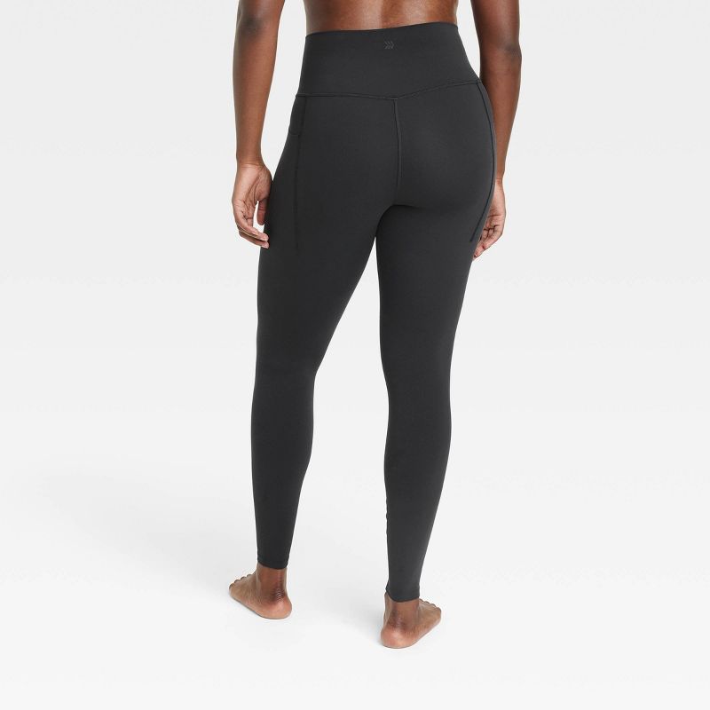 Women's Everyday Soft Ultra High-Rise Pocketed Leggings - All In Motion™, 3 of 11