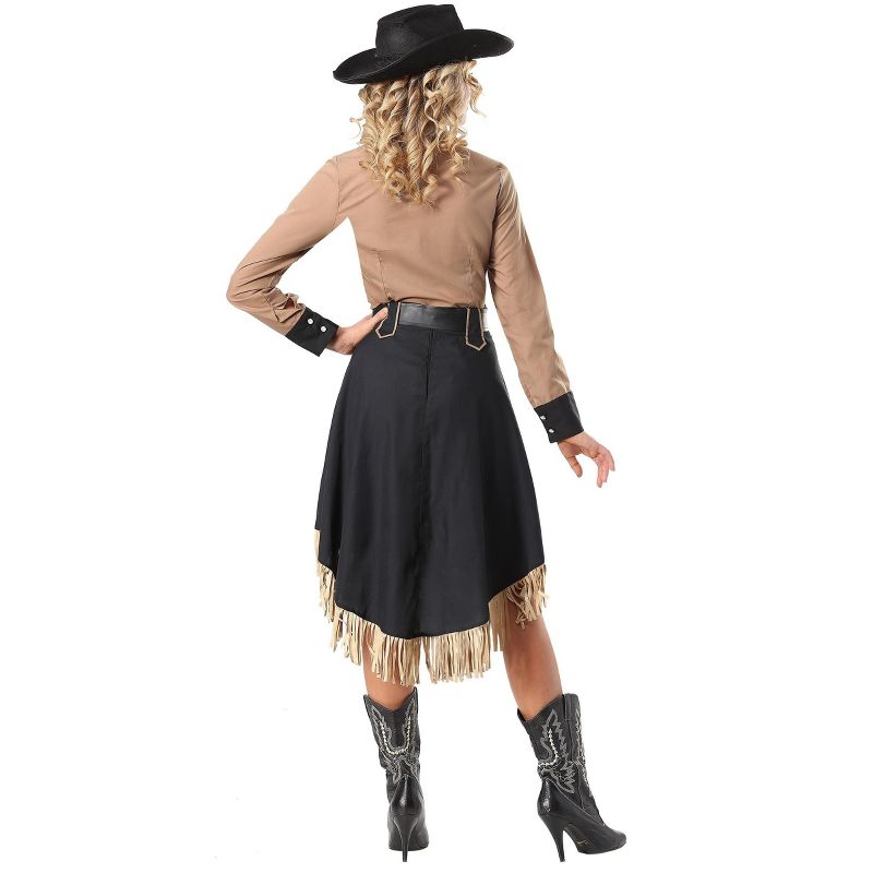 HalloweenCostumes.com Women's Plus Size Lasso'n Cowgirl Costume, 2 of 3
