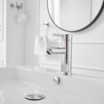 Polished Chrome Single-Handle Bathroom Faucet with Drain Assembly