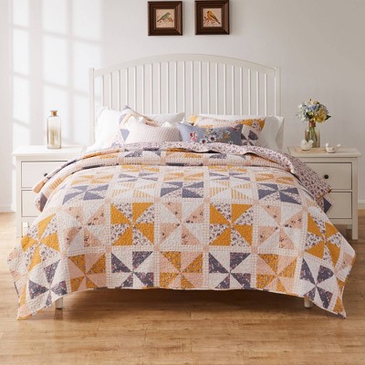 Twin White Cotton Reversible Patchwork Quilt Set