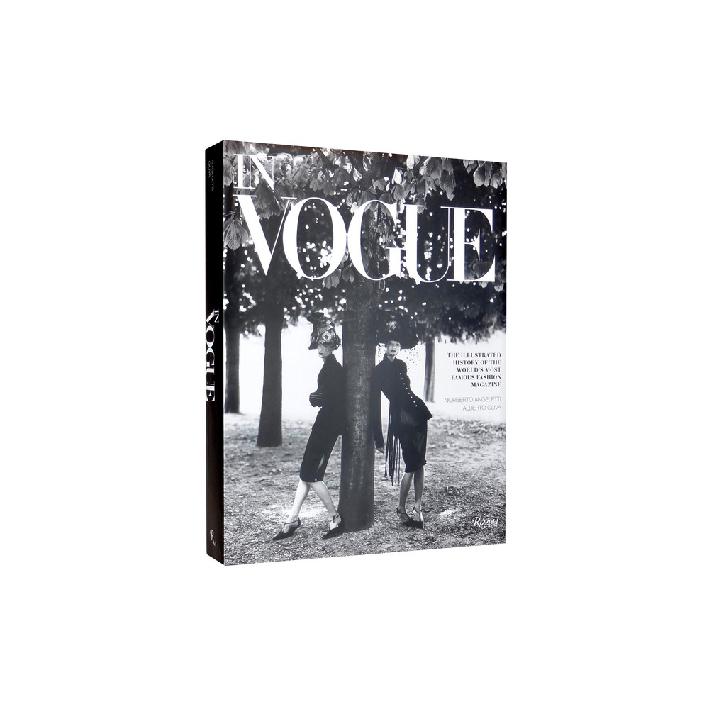 In Vogue - by Alberto Oliva & Norberto Angeletti (Hardcover)