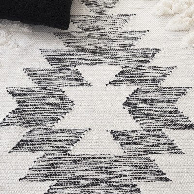 Kenya Tribal Artistry Black and Ivory Wool 8' x 10' Rug