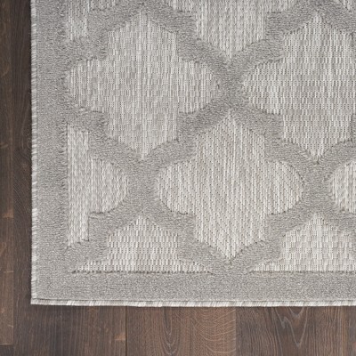 Silver Grey Trellis Synthetic 4' x 6' Easy-Care Area Rug