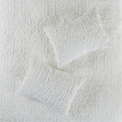 Ivory Faux Fur Embroidered Full Quilt Set