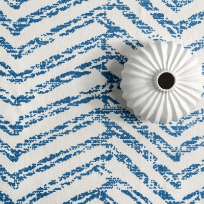 Eco-Friendly Rosanne Blue Geometric 3' x 5' Synthetic Area Rug