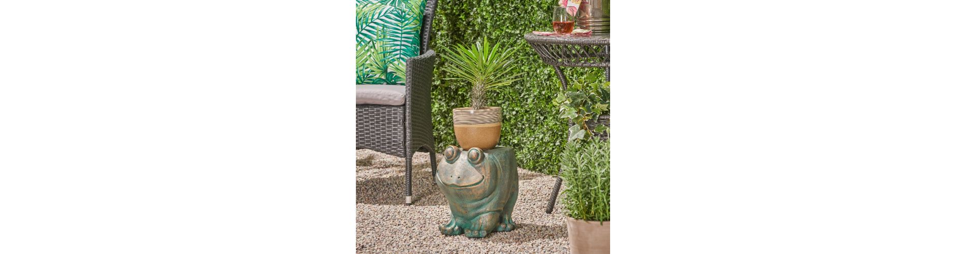 Lyngins Distressed Gold Patina Outdoor Bench, Frog Garden Stool – Lightweight Concrete, Multi-Purpose (Accent Table/Side Table), No Assembly