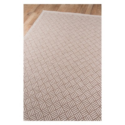 Tan Geometric Stain-Resistant Synthetic Indoor/Outdoor Rug 2' x 3'