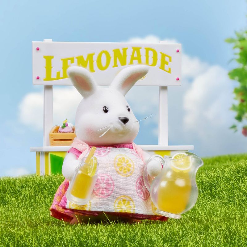 Li&#39;l Woodzeez Miniature Playset with Animal Figurine 25pc - Lemonade Stand Set, 4 of 9