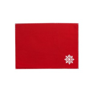 C&F Home Red Wool Snowflake Motif Rectangle Set of 4 Placemats 13" x  16" - 1 of 3