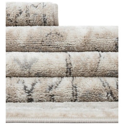 Ivory and Gray Geometric Low-Pile Indoor Area Rug