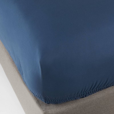 Queen 300 Thread Count Ultra Soft Fitted Sheet Dark Blue - Threshold™