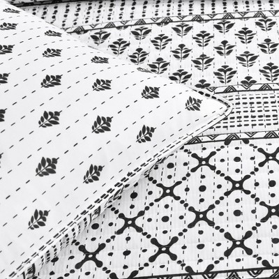 Full/Queen Black and White Microfiber Reversible Quilt Set