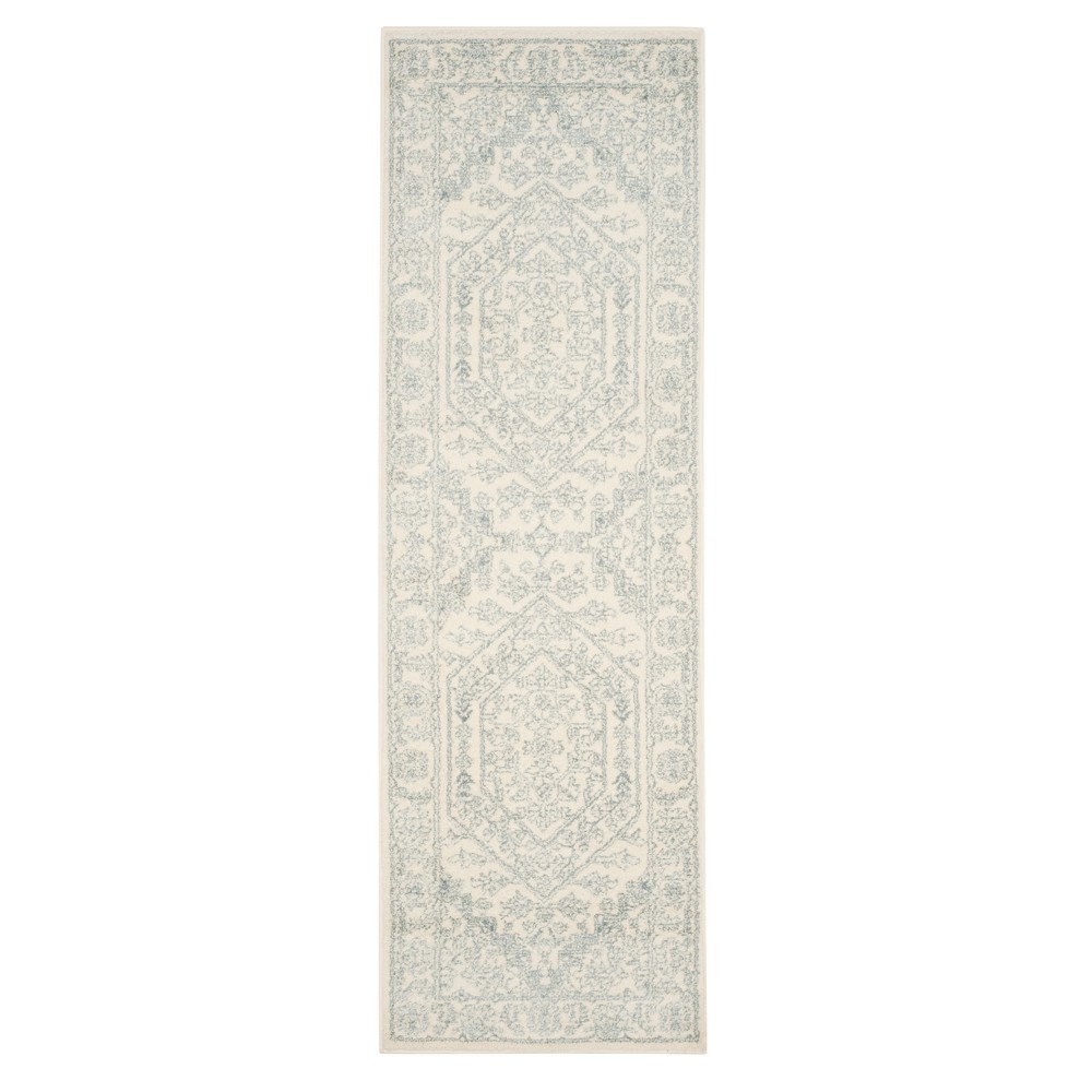 2'6inx6' Medallion Loomed Runner Ivory/Slate - Safavieh