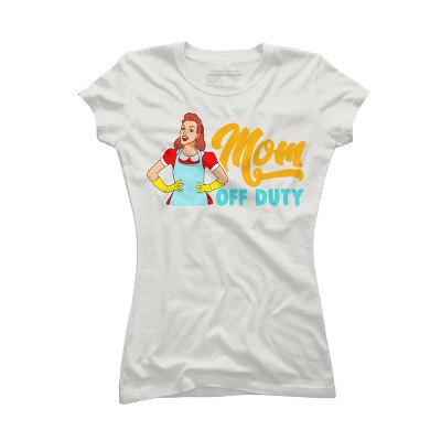 Junior's Design By Humans Mom Off Duty Cartoon By savariya T-Shirt