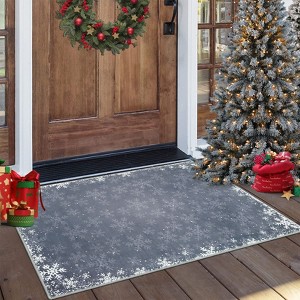 Washable Christmas Area Rug Ultra-Soft Snowflake Xmas Bedroom Carpet - 1 of 4