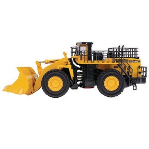 First Gear 1/50 Komatsu WA900-3 Articulating Wheel Loader 50-3301 - 1 of 3