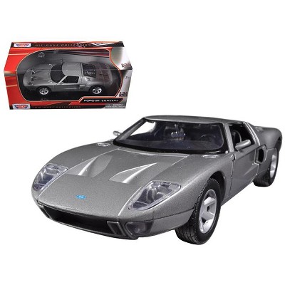 Ford GT Silver 1/24 Diecast Car Model by Motormax