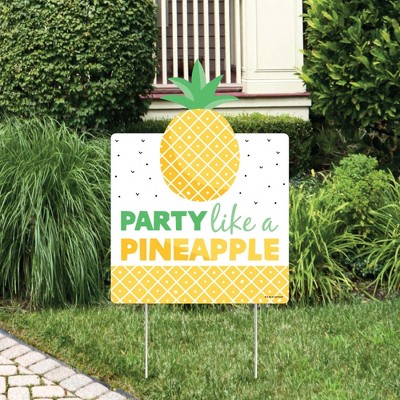 Big Dot of Happiness Tropical Pineapple - Party Decorations - Summer Party Welcome Yard Sign